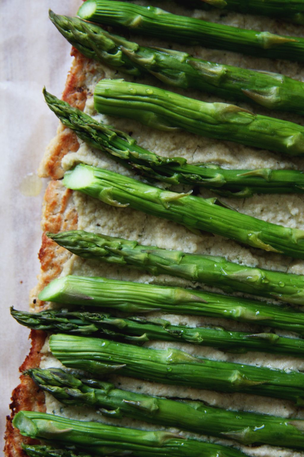 Plant Powered Pizzas – “Asparagus Pizza on Cauliflower Crust”